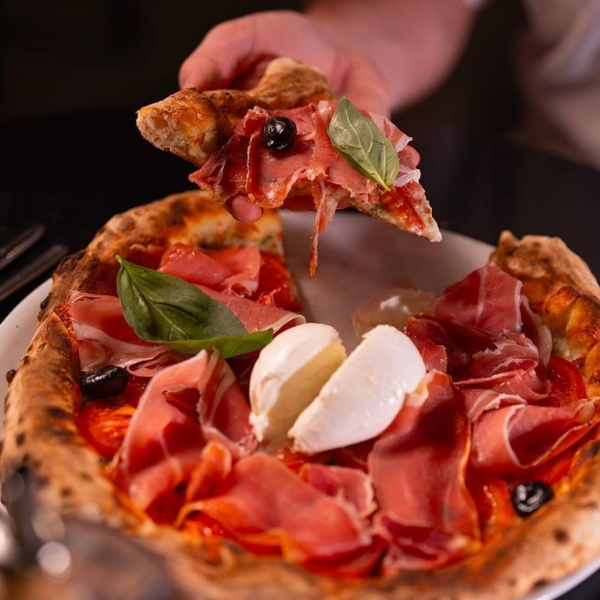 Pizza à emporter - LE SCOTCH - restaurant BANDOL - les meilleurs restaurant de BANDOL